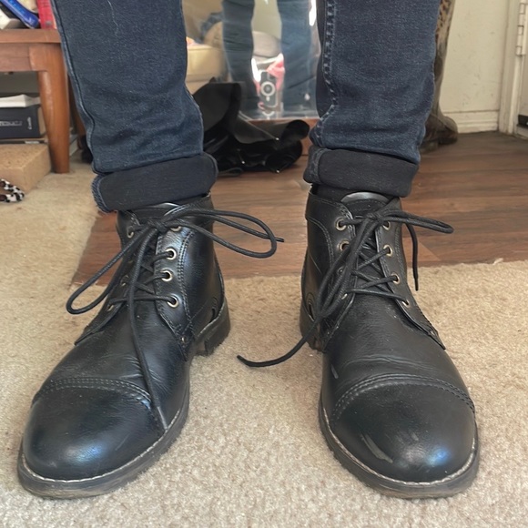 H&M black faux leather ankle boots - Picture 2 of 4
